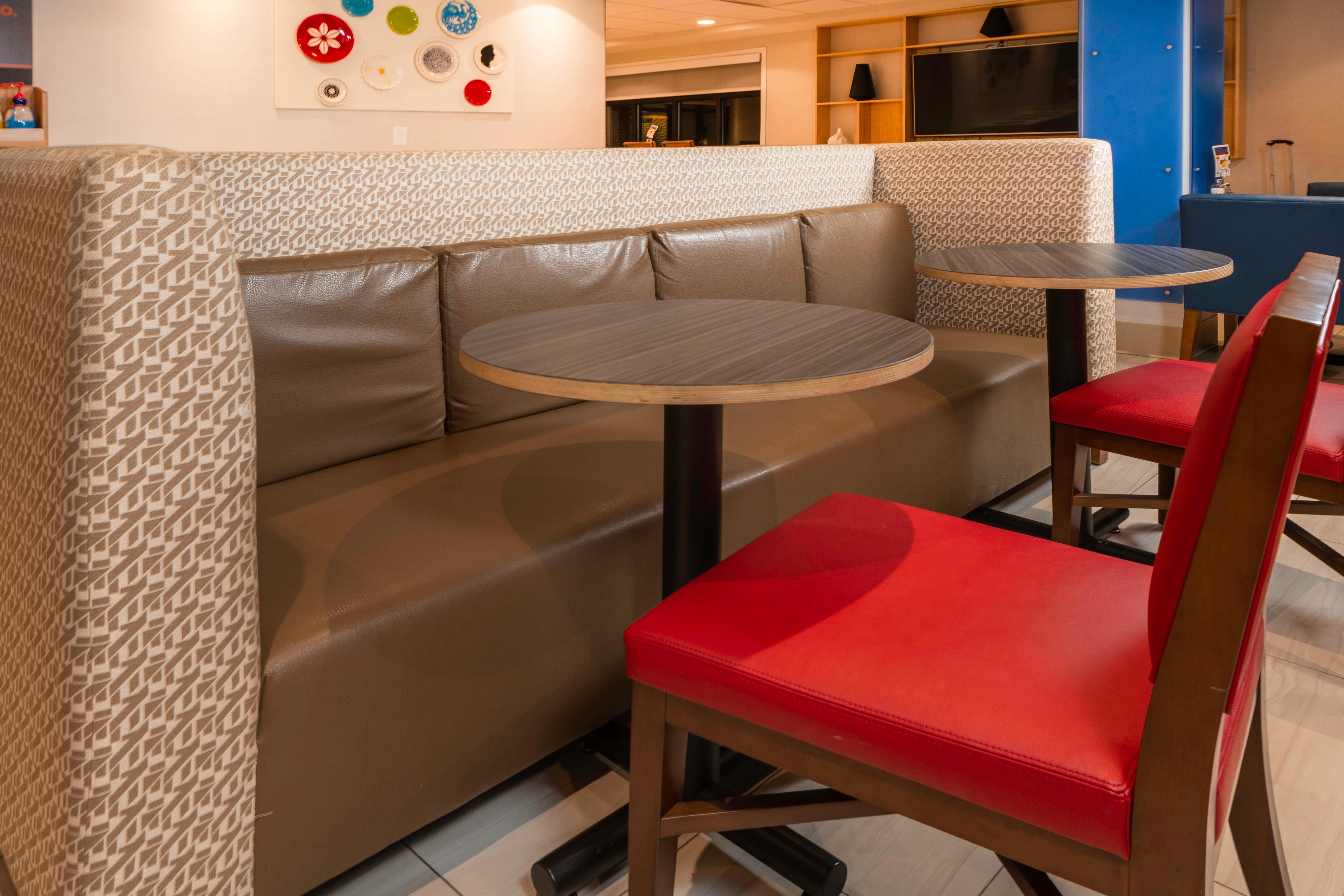 Holiday Inn Express Rochelle By Ihg Eksteriør bilde